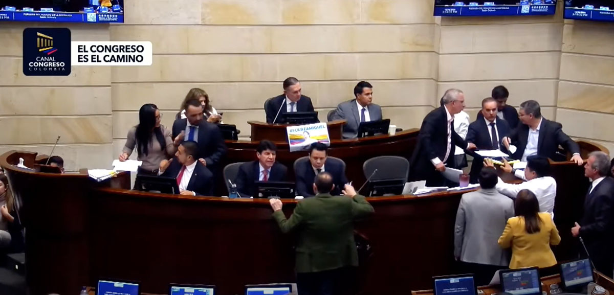 Chapman en la Mesa directiva